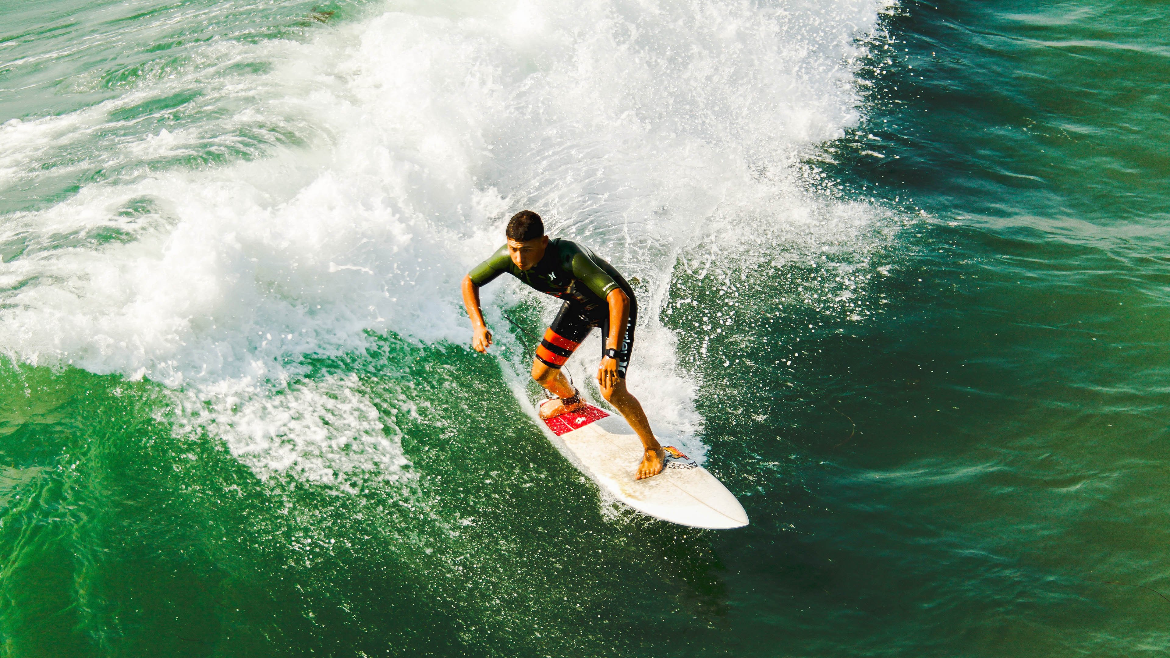 法甲决胜瞬间，球员展示斗志，法甲的比赛